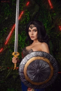 Kalinka Fox Nude Wonder Woman Cosplay OnlyFans Set Leaked 14647