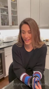 Eva Lovia Nude Kitchen Blowjob OnlyFans Video Leaked 21995