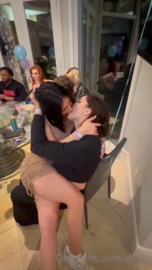 Alinity Fandy Lesbian French Kiss PPV Onlyfans Video Leaked 33934