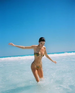 Kendall Jenner Beach Bikini Candid Set Leaked 34210