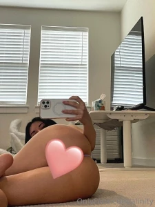 Alinity Nude Ass Teasing Selfies Onlyfans Set Leaked