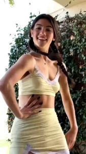 Charli D&#8217;Amelio Sexy Midriff Skirt Dance Video Leaked 44707