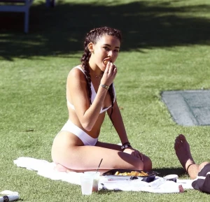 Madison Beer Sexy Camel Toe Bikini Set Leaked 44864