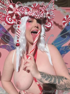 Meg Turney Tongue Licking Christmas Onlyfans Set Leaked 47461