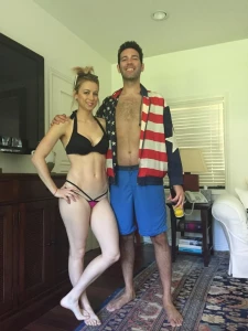 Iliza Shlesinger Sexy Bikini Selfies Set Leaked 50234