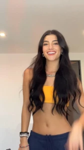 Charli D’Amelio Sexy Sports Bra Video Leaked
