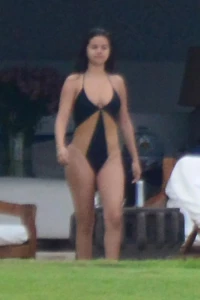 Selena Gomez Sexy One-Piece Swimsuit Paparazzi Set Leaked 55572