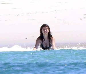 Selena Gomez Sexy One-Piece Swimsuit Paparazzi Set Leaked 55591