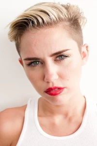 Miley Cyrus See-Through Panties BTS Set Leaked 59072