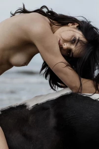 Kendall Jenner Nude Horse Riding Set Leaked 73408