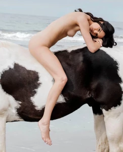 Kendall Jenner Nude Horse Riding Set Leaked 73416