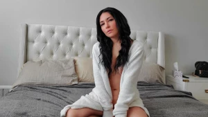 Alinity Nude Pussy Bed Tease Onlyfans Set Leaked