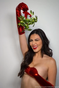 Mikaela Pascal Topless Mistletoe Onlyfans Set Leaked 83074