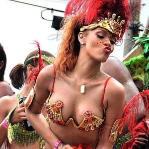 Rihanna Bikini Nip Slip Barbados Festival Photos Leaked 90097