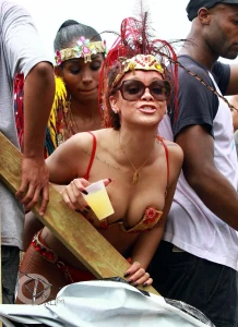 Rihanna Bikini Nip Slip Barbados Festival Photos Leaked 90099