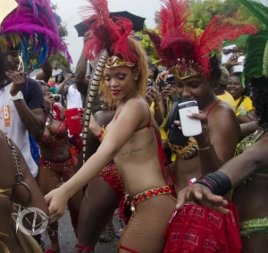 Rihanna Bikini Nip Slip Barbados Festival Photos Leaked 90117