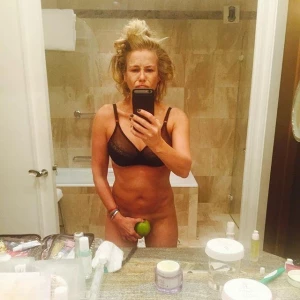 Chelsea Handler Candid Nude Photo Set Leaked