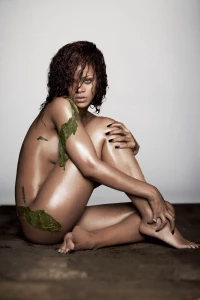 Rihanna Nude Beach Photoshoot Set Leaked