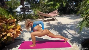 Paige VanZant Nude Beach Yoga Onlyfans Video Leaked 100355
