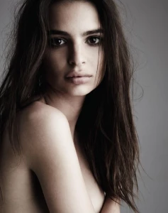 Emily Ratajkowski Nude Photoshoot Leaked 102166