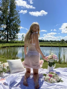 GwenGwiz Nude Onlyfans Picnic Set Leaked 118007