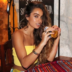 Sommer Ray Sexy Pictures