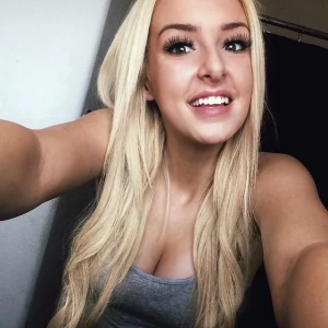 Tana Mongeau Sexy Pictures 126167