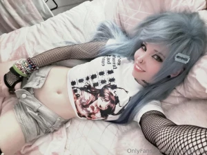 Belle Delphine Sexy Nostalgic Emo Onlyfans Set Leaked 129023