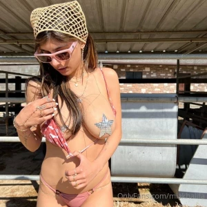 Mia Khalifa Outdoor Farm Bikini OnlyFans Set Leaked 133431